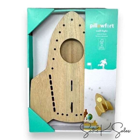 Pillowfort Little Light Rocket Lamp Wood Lit Kids' Wall Decor -‎ Target - Picture 6 of 6